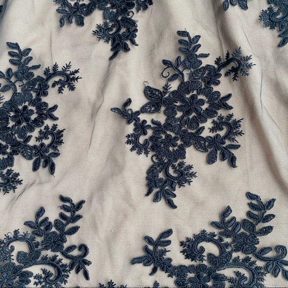 Francesca’s Miami Lace Top - Picture 4 of 12